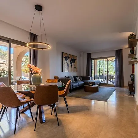 Benahavis 3br Apartament Estepona